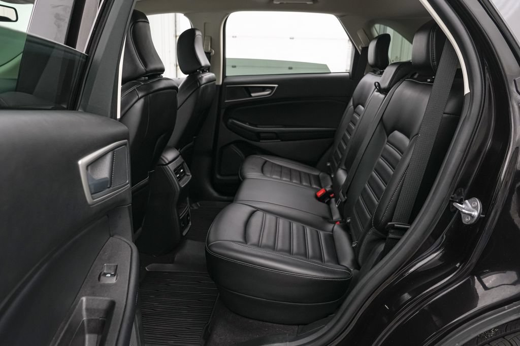 Certified 2024 Ford Edge SEL w/ Convenience Package AWD/4WD image 18