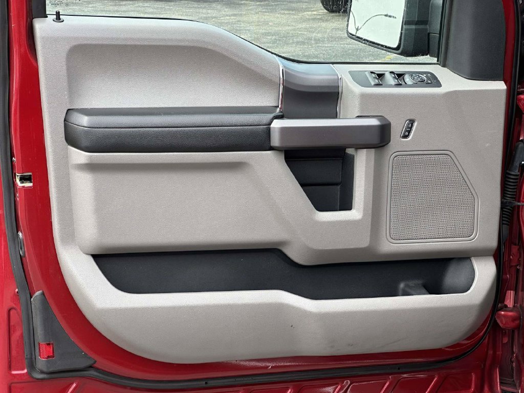 Certified 2019 Ford F150 XLT w/ Equipment Group 302A Luxury AWD/4WD image 8