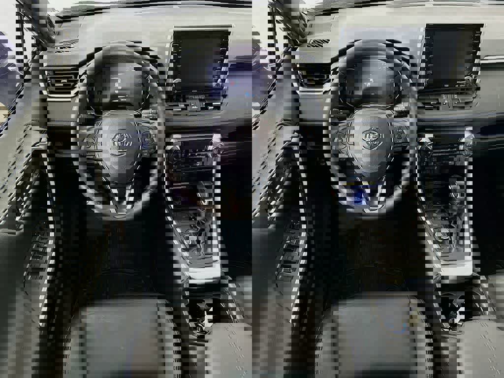 Used 2020 Toyota RAV4 XSE image 13