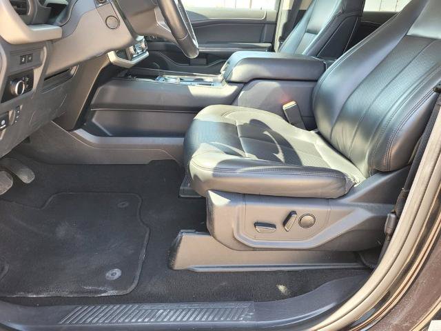 Certified 2024 Ford Expedition XLT RWD image 19