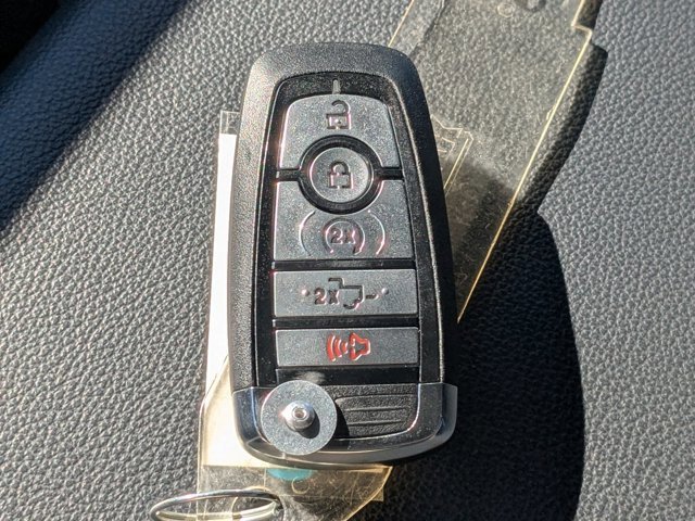 Certified 2023 Ford F450 Lariat image 28