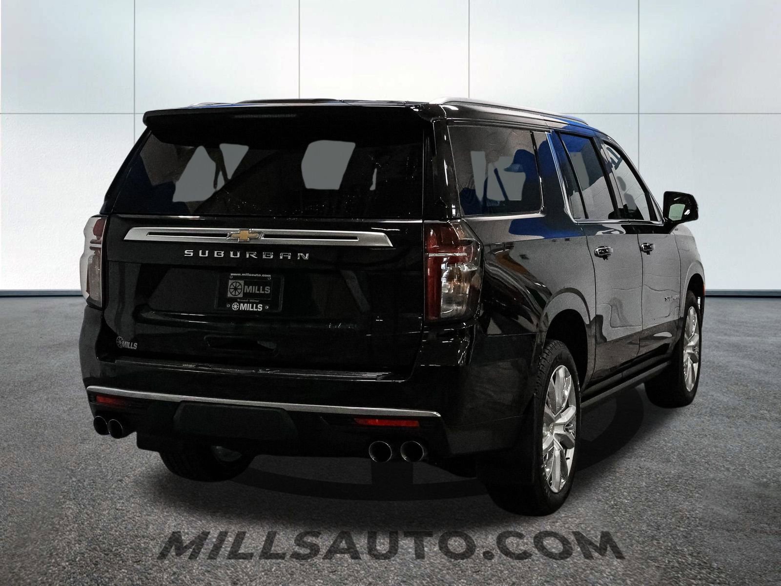 Used 2022 Chevrolet Suburban High Country AWD/4WD image 7