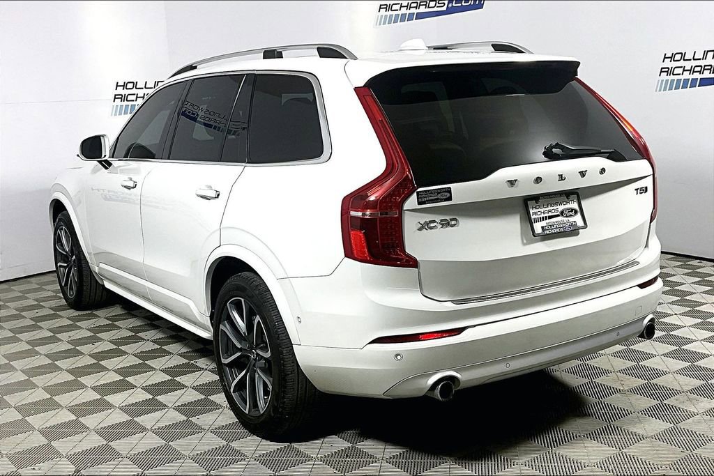 Used 2018 Volvo XC90 T5 Momentum w/ Convenience Package AWD/4WD image 8