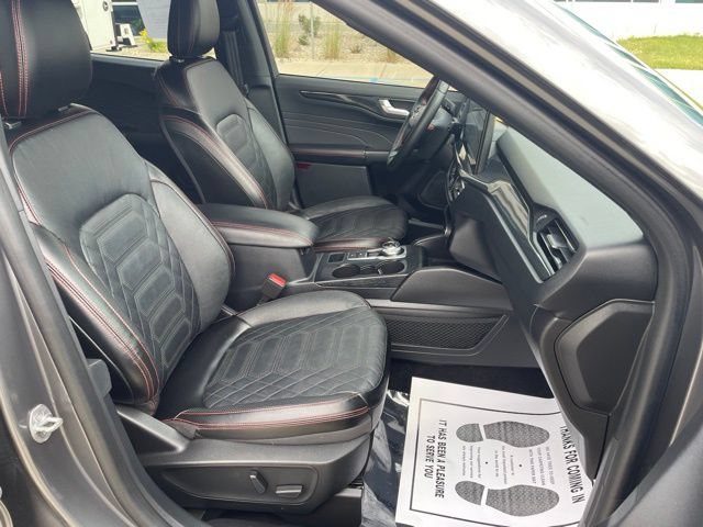 Certified 2023 Ford Escape ST-Line Elite w/ Premium Technology Package AWD/4WD image 20