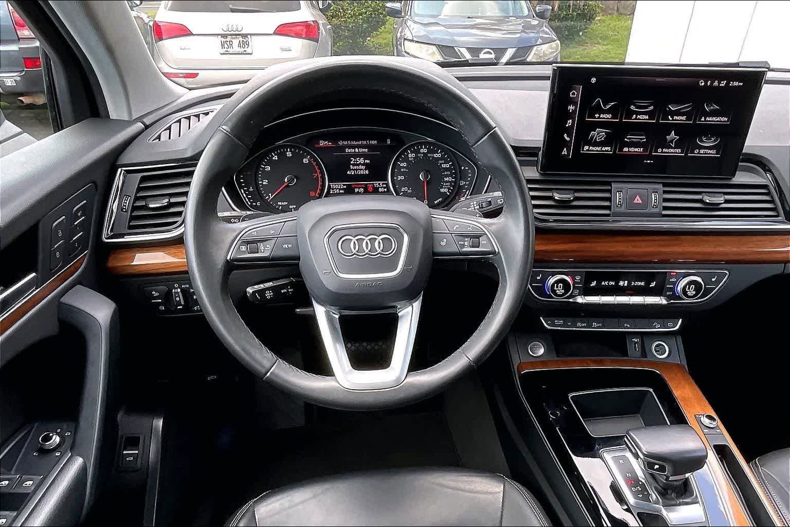Used 2023 Audi Q5 2.0T Premium w/ Convenience Package AWD/4WD image 14
