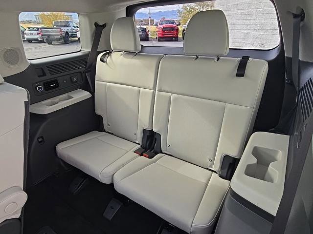 Used 2025 Hyundai Santa Fe Calligraphy image 32