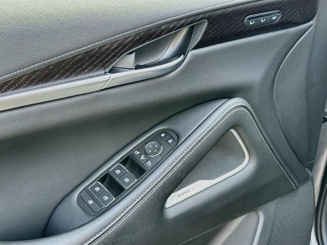 Used 2023 INFINITI QX60 Sensory w/ Vision Package AWD/4WD image 16