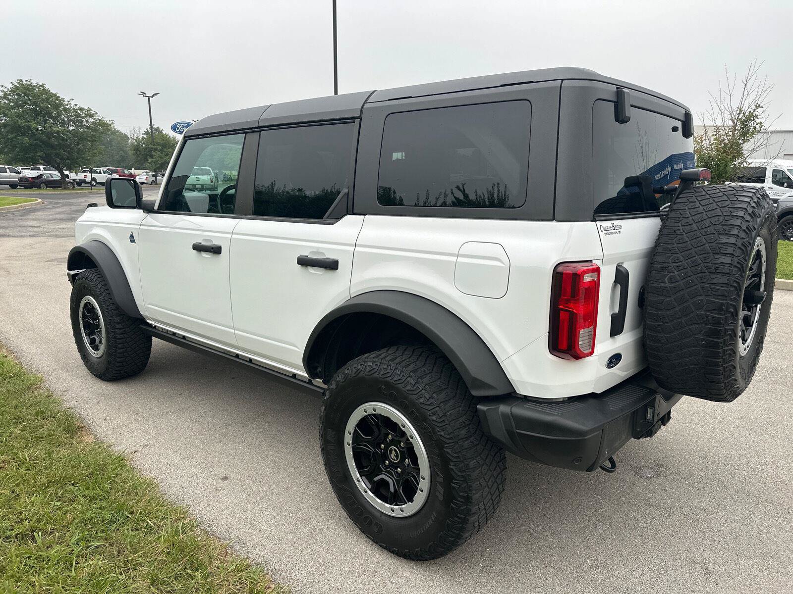 Certified 2023 Ford Bronco Black Diamond w/ Sasquatch Package AWD/4WD image 24