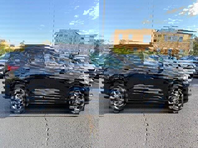 Certified 2024 Ford Escape ST-Line image 7