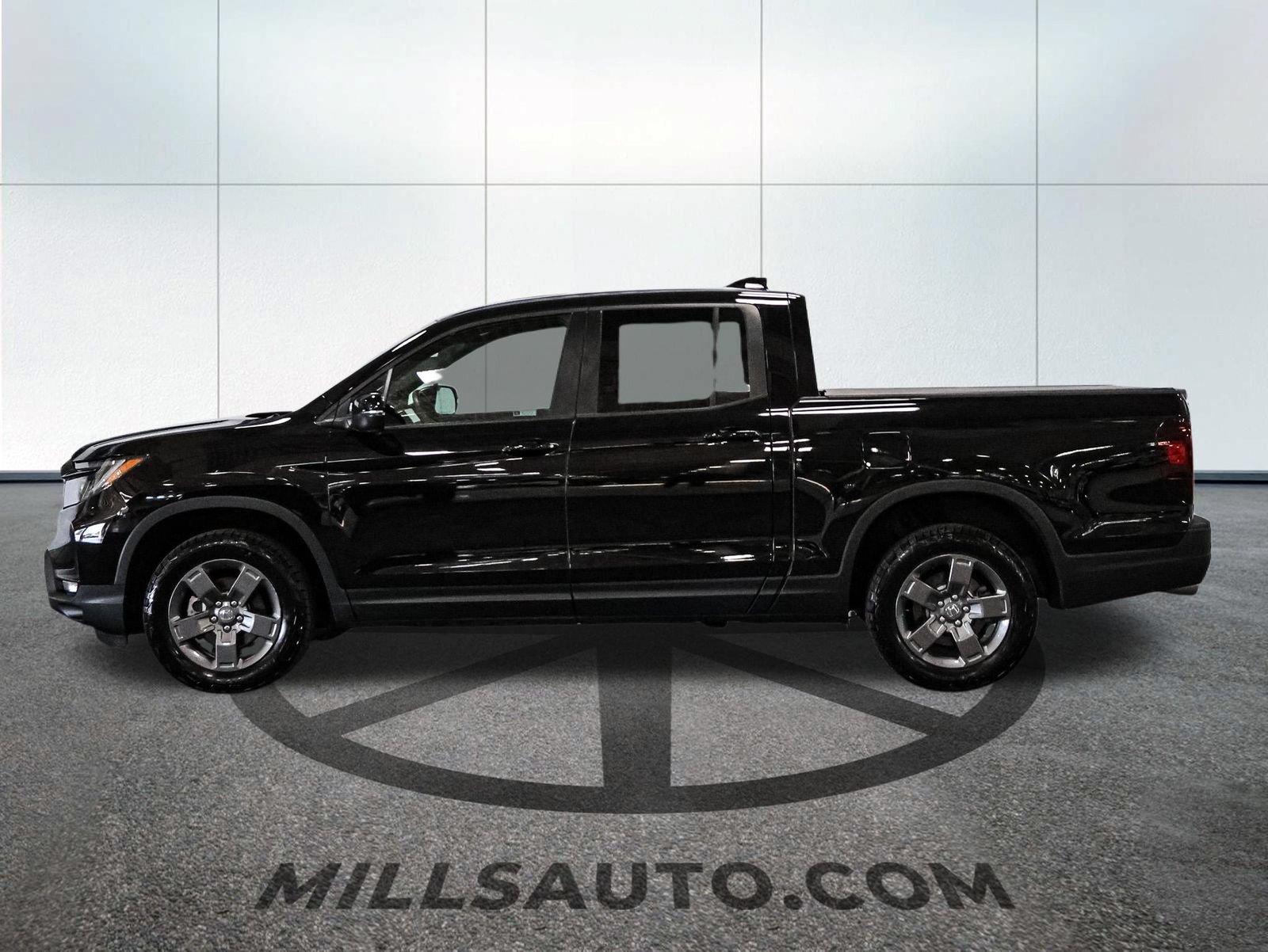 Used 2024 Honda Ridgeline TrailSport image 3