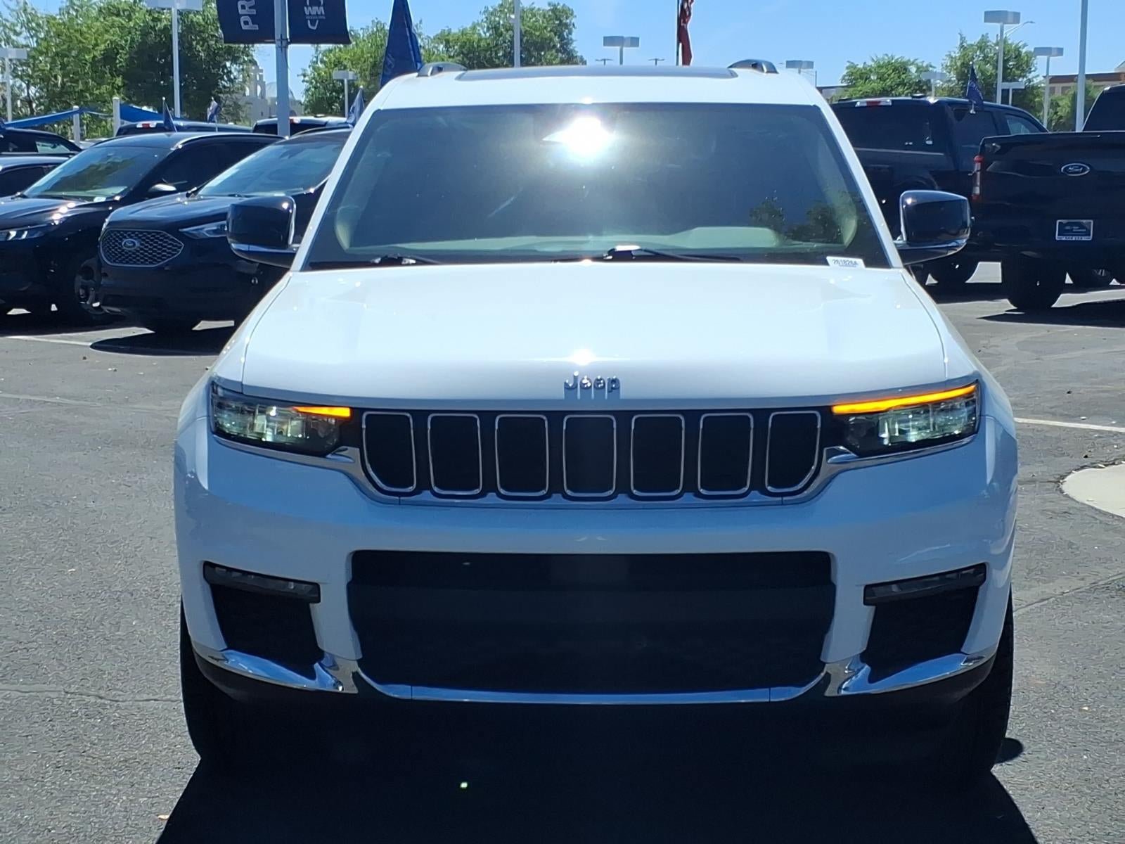 Used 2021 Jeep Grand Cherokee L Limited w/ Trailer Tow Package AWD/4WD image 2