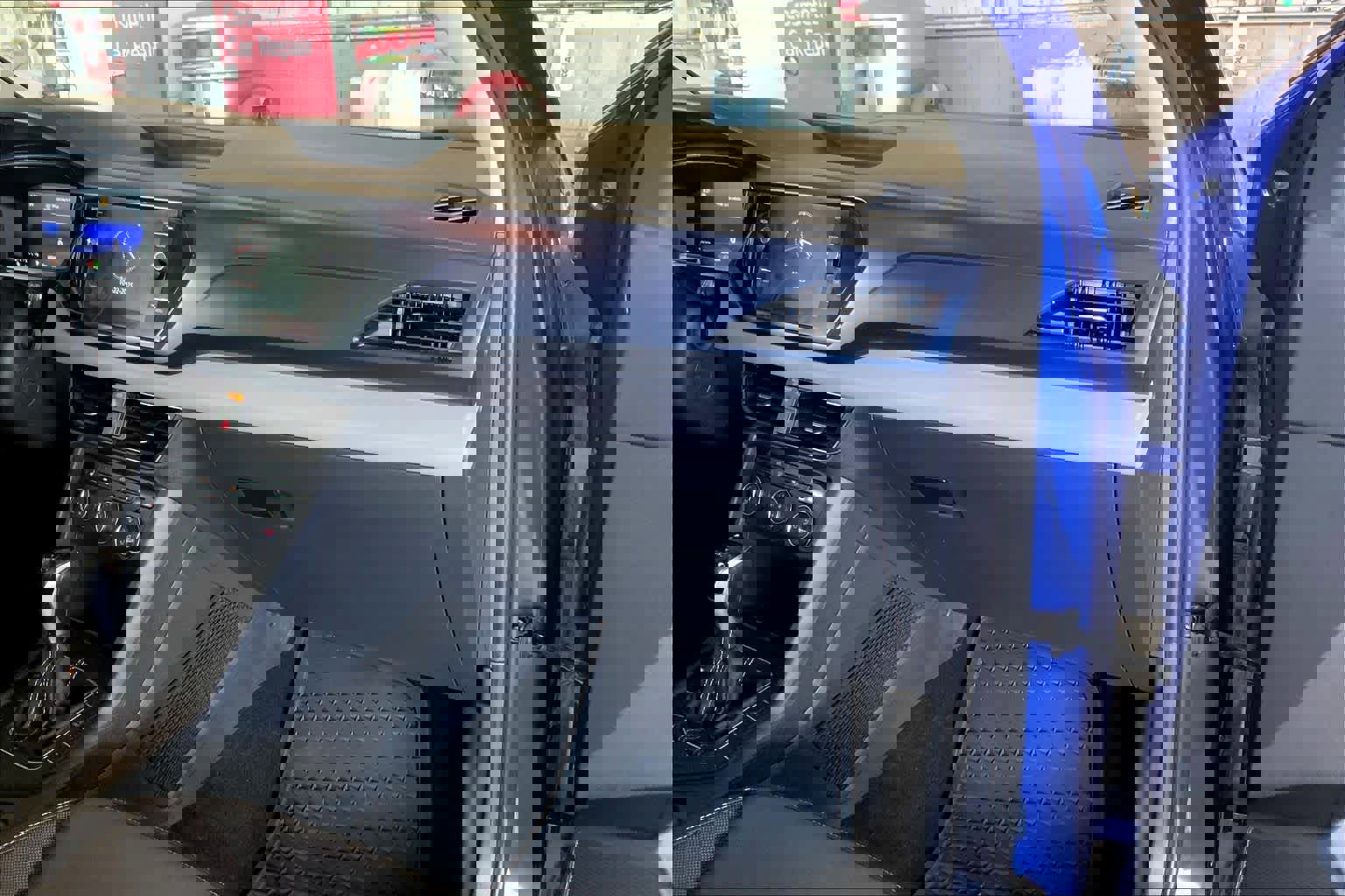 Used 2022 Volkswagen Taos SE image 17