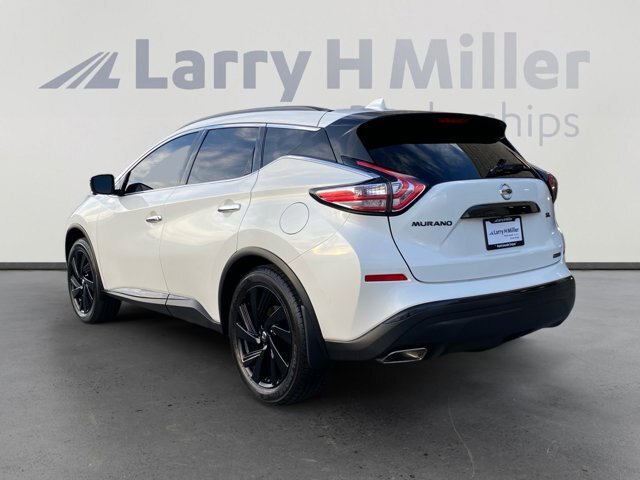 Used 2018 Nissan Murano SL w/ Midnight Edition Package FWD image 3
