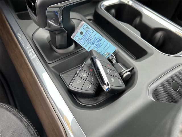 Used 2024 Chevrolet Silverado 1500 High Country w/ Technology Package image 36