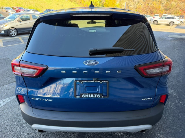 Certified 2023 Ford Escape Active AWD/4WD image 6
