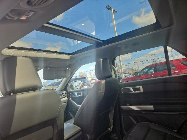 Certified 2023 Ford Explorer XLT w/ Equipment Group 202A image 6