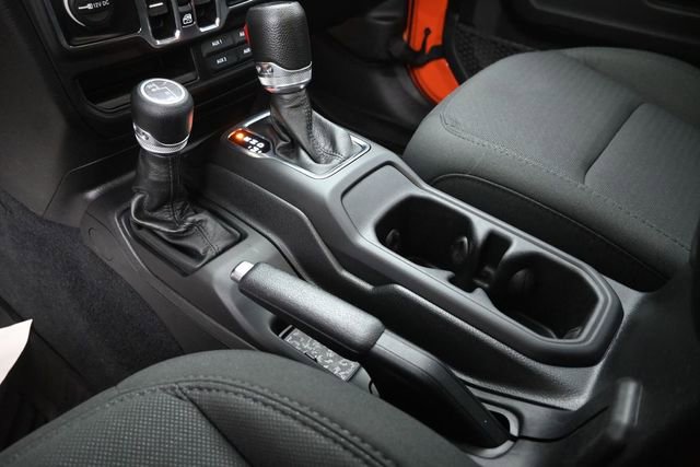 Used 2023 Jeep Wrangler Unlimited Sport AWD/4WD image 15