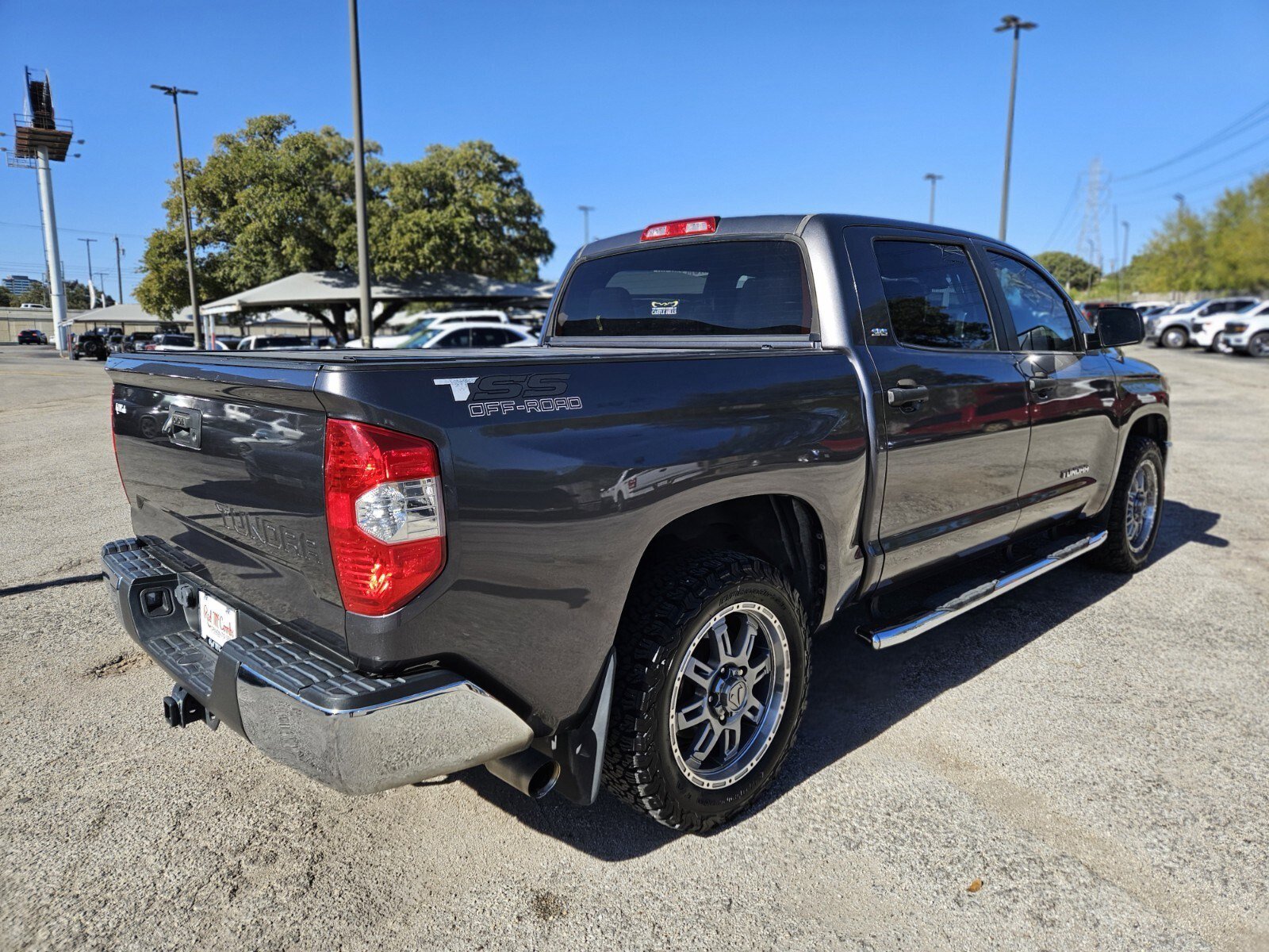 Used 2018 Toyota Tundra SR5 image 4