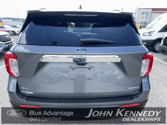 Certified 2022 Ford Explorer XLT image 3