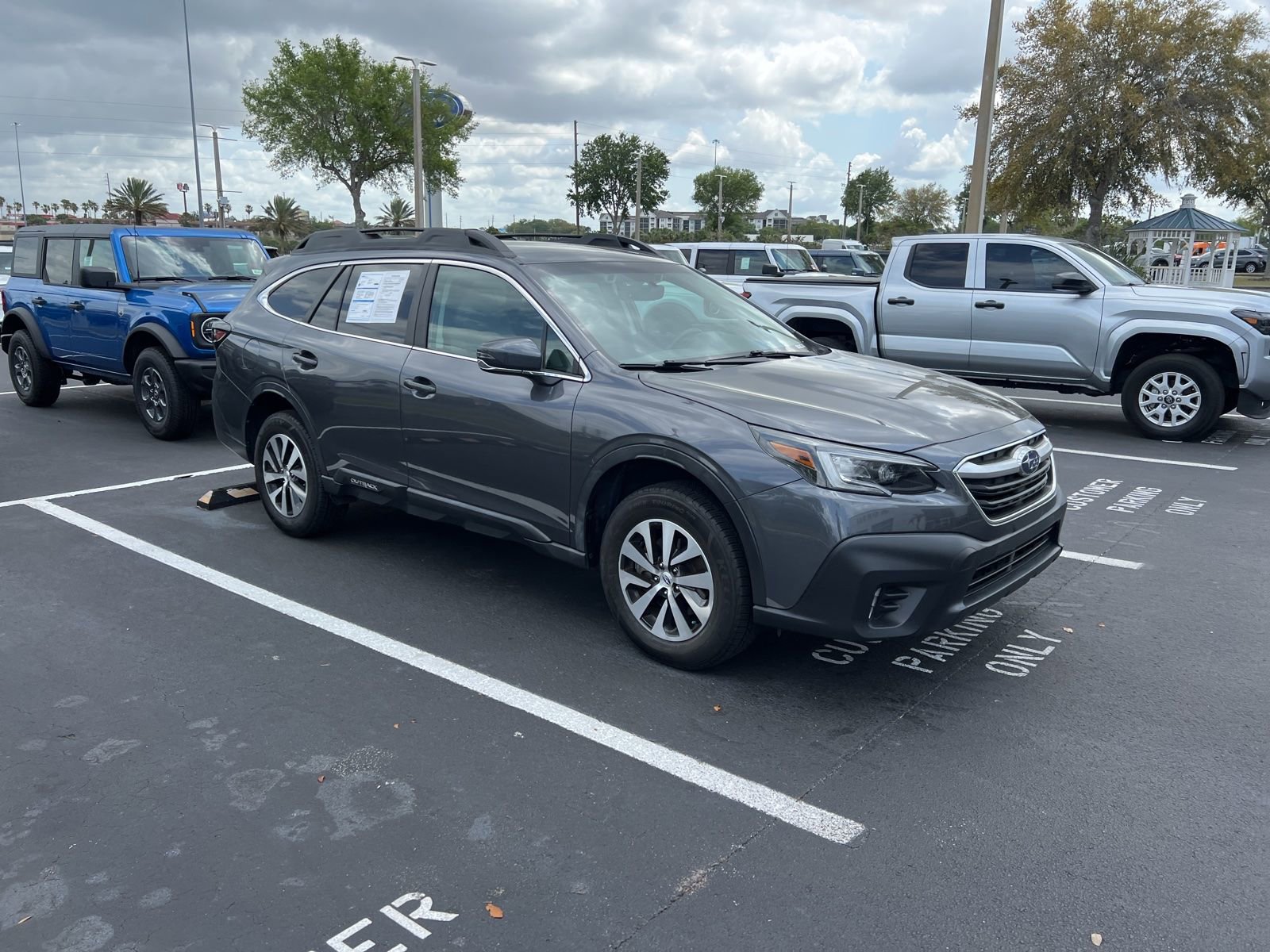 Used 2021 Subaru Outback Premium image 34