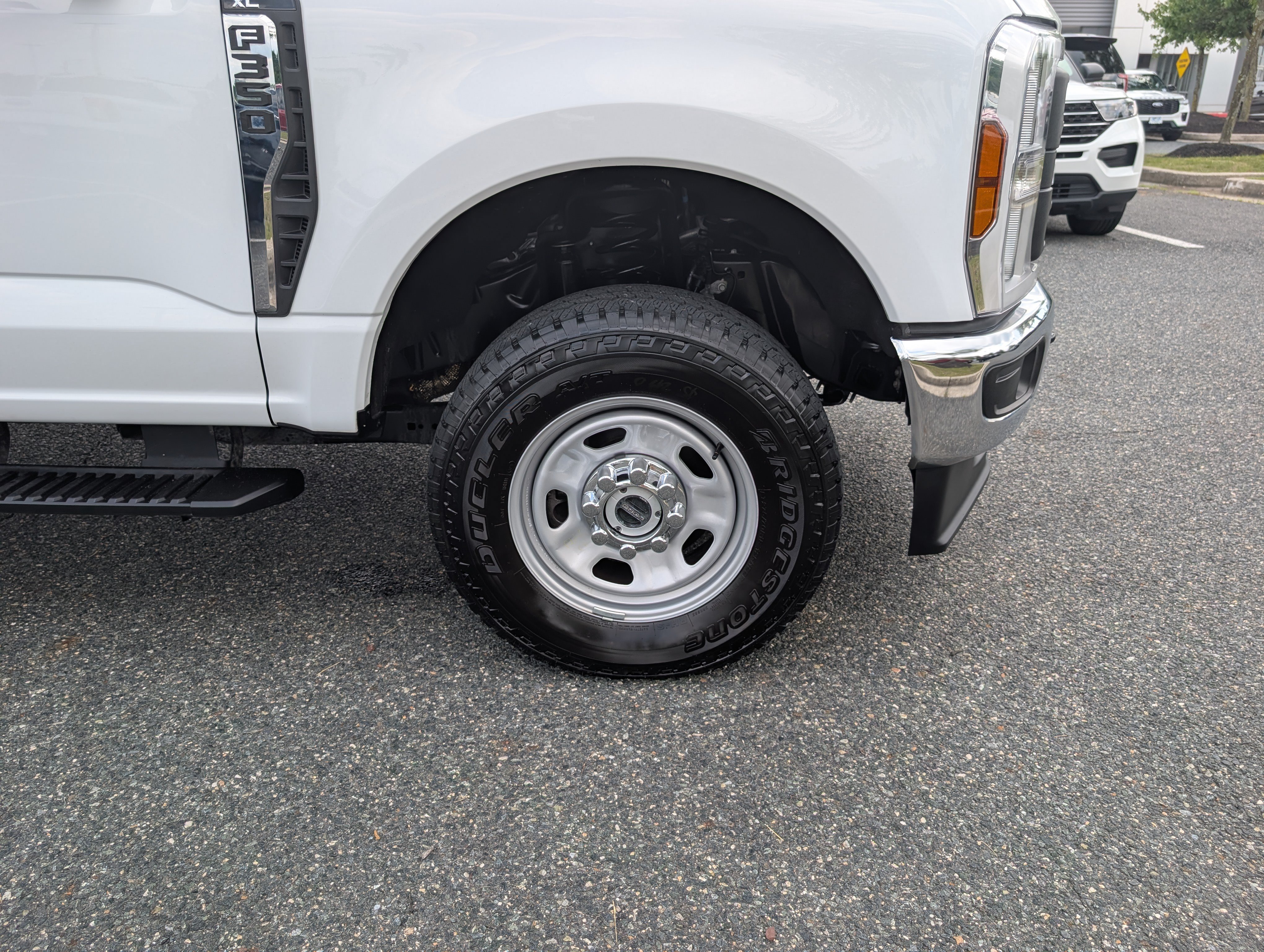 Certified 2025 Ford F350 XL w/ FX4 Off-Road Package AWD/4WD image 9
