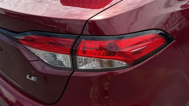 Used 2025 Toyota Corolla LE FWD image 8