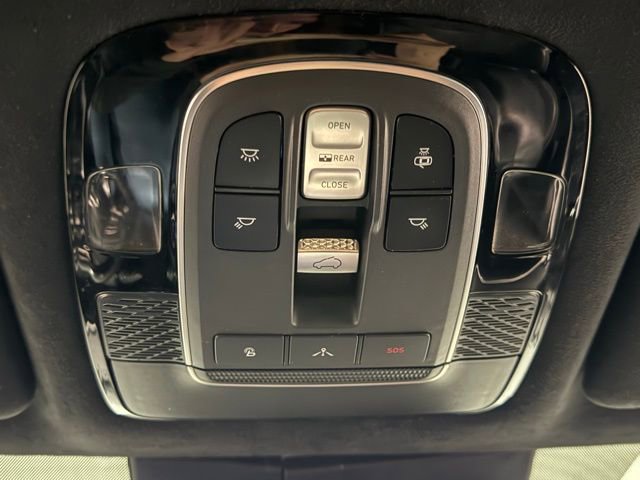 Used 2020 Hyundai Palisade Limited image 32