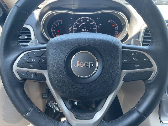 Used 2017 Jeep Grand Cherokee Limited AWD/4WD image 13