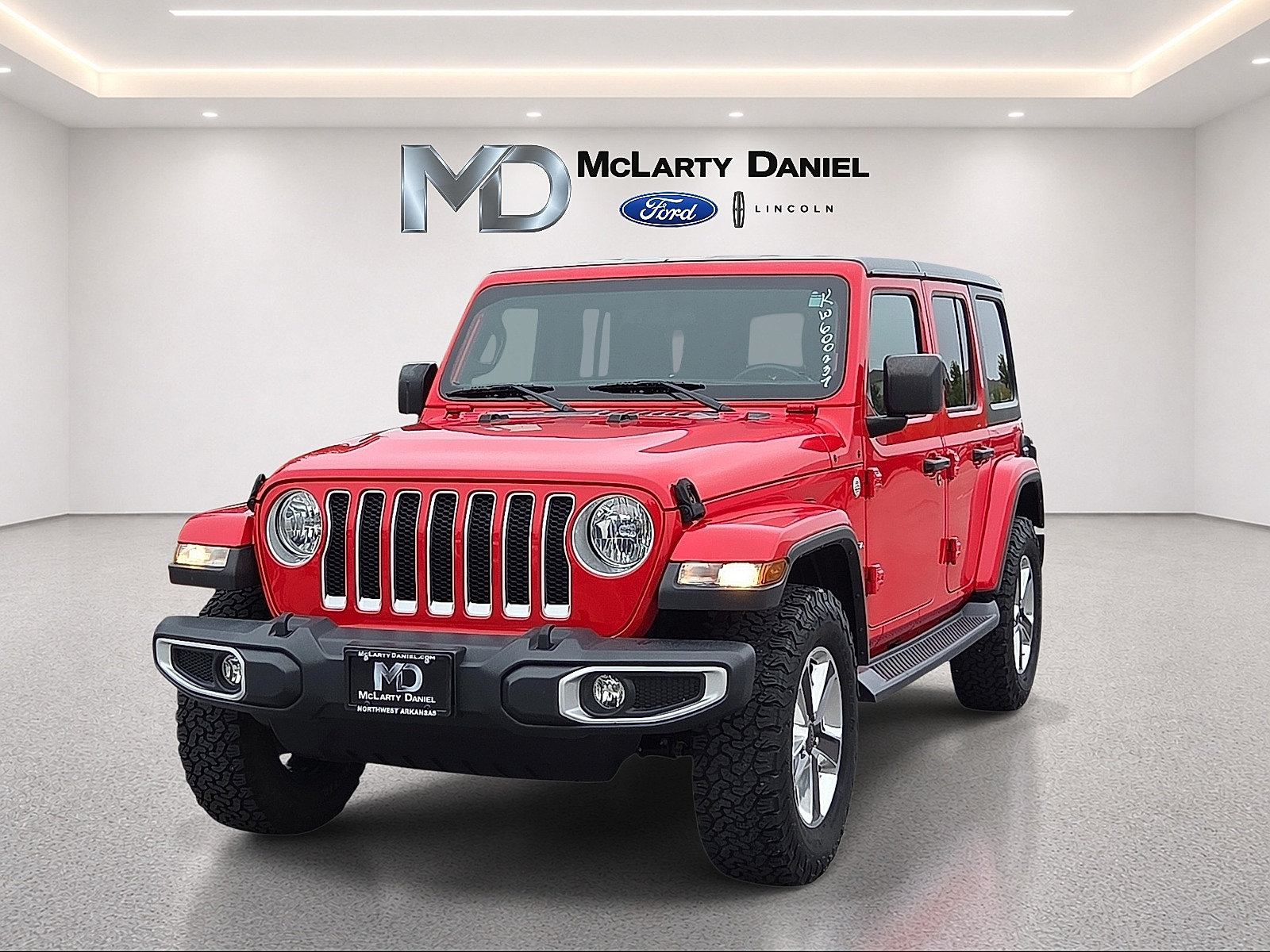 Used 2019 Jeep Wrangler Unlimited Sahara w/ Safety Group AWD/4WD image 2