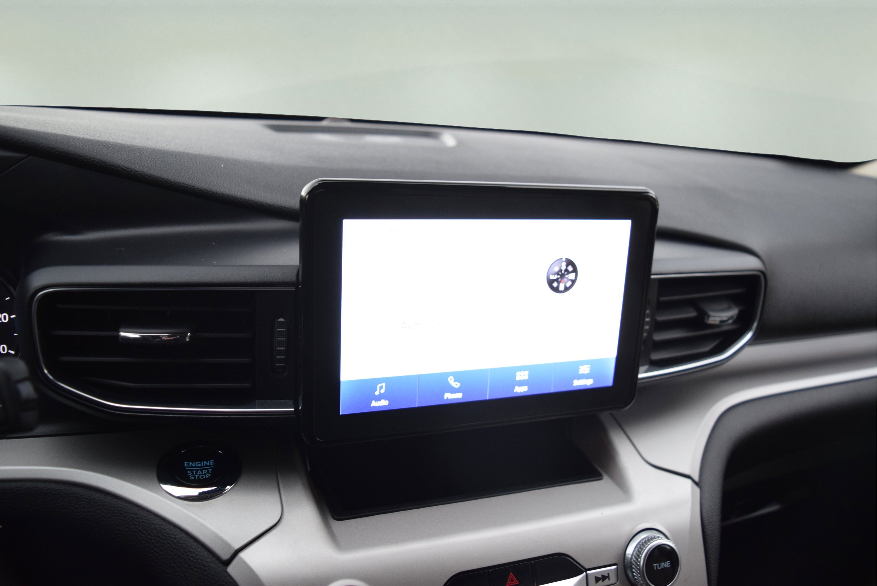 Certified 2023 Ford Explorer XLT w/ Equipment Group 202A image 14