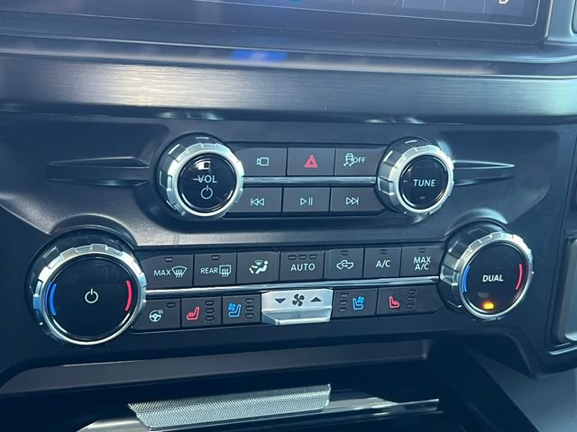 Certified 2025 Ford F350 Lariat w/ Black Appearance Package AWD/4WD image 28