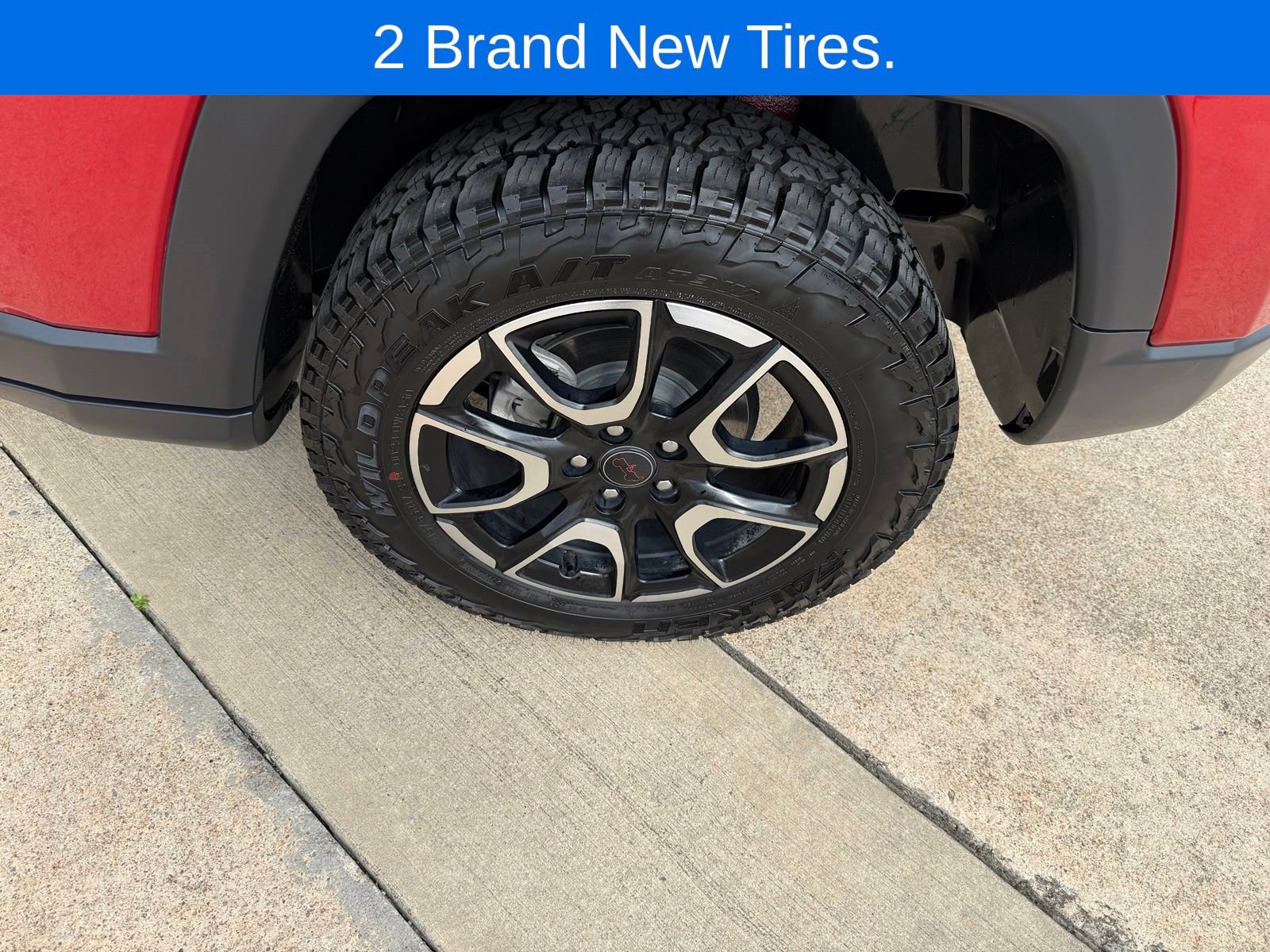 Used 2025 Jeep Compass Trailhawk AWD/4WD image 9