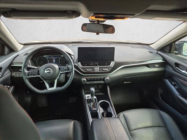 Used 2023 Nissan Altima 2.5 SR w/ SR Premium Package FWD image 19