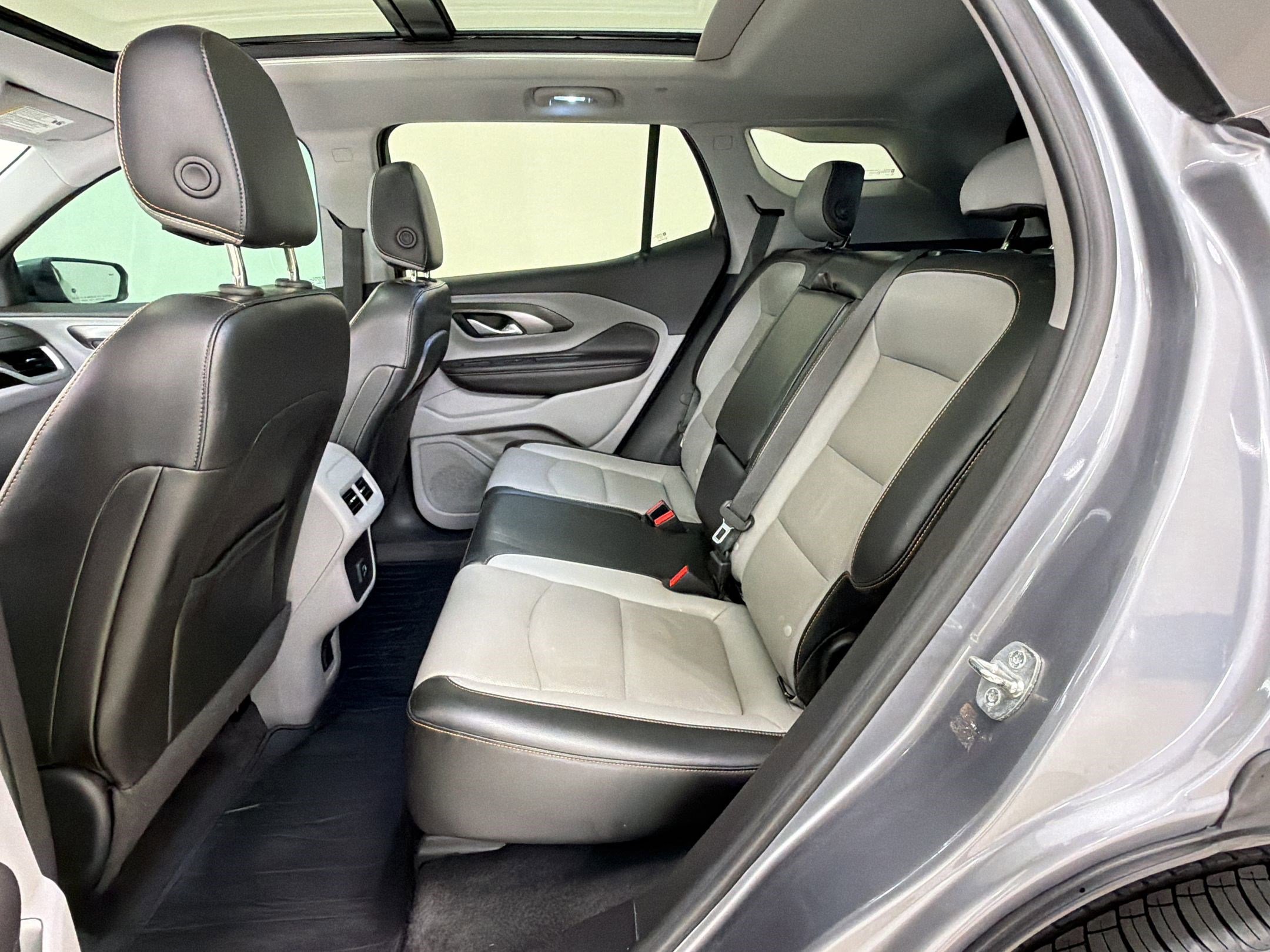Used 2020 GMC Terrain SLT w/ Preferred Package FWD image 15