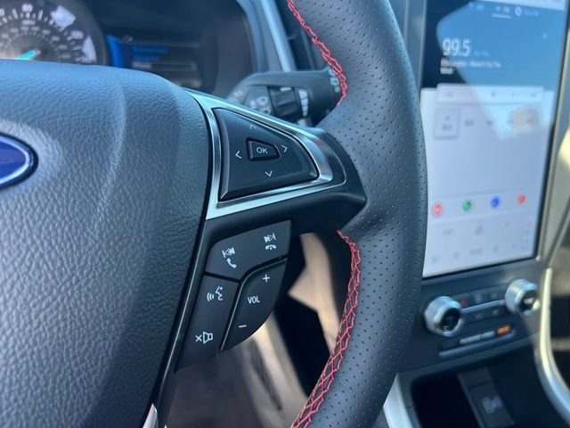 Certified 2024 Ford Edge ST-Line AWD/4WD image 9