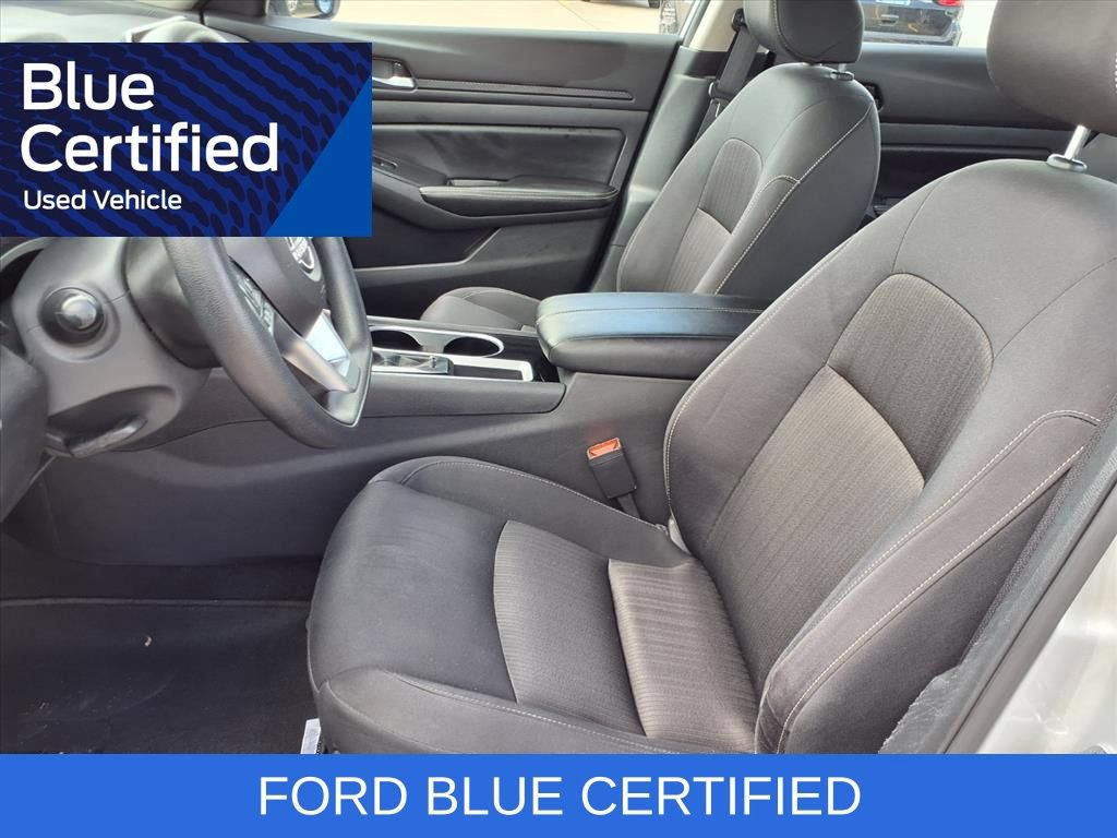Used 2024 Nissan Altima 2.5 SV FWD image 24