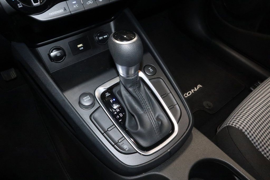 Used 2022 Hyundai Kona SE image 31