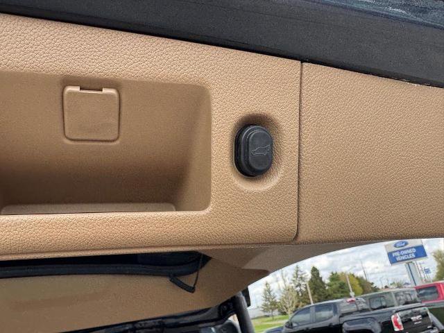 Used 2019 Cadillac Escalade ESV Platinum AWD/4WD image 7