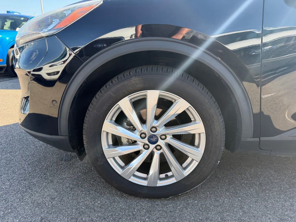 Certified 2022 Ford Escape Titanium w/ Titanium Elite Package AWD/4WD image 12