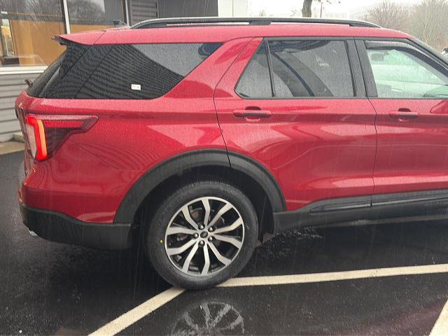 Certified 2022 Ford Explorer ST-Line image 5