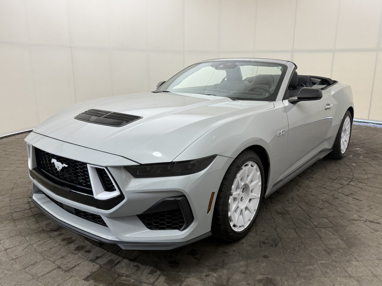 Certified 2026 Ford Mustang GT Premium w/ GT Performance Package RWD image 3