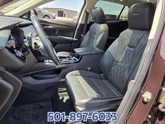 Used 2022 Buick Envision Avenir w/ Technology Package II FWD image 9