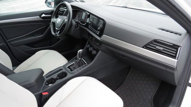 Used 2019 Volkswagen Jetta R-Line image 16