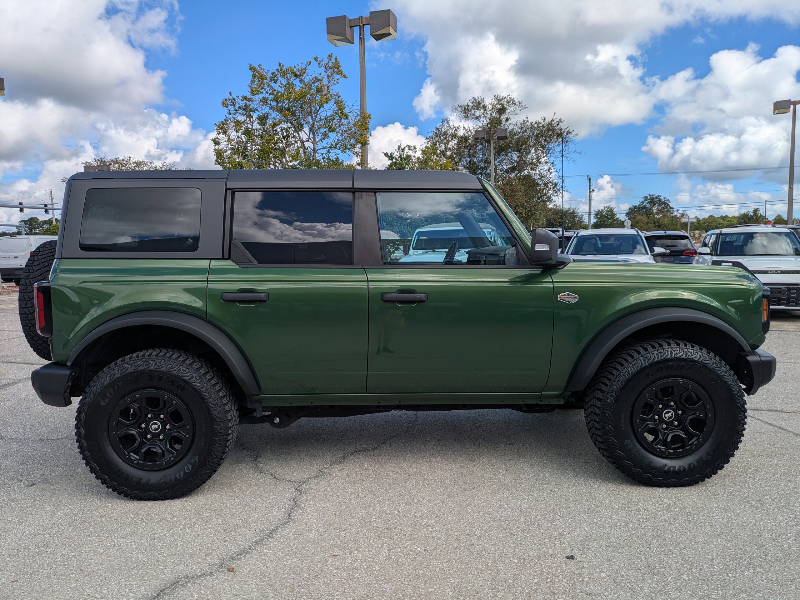 Certified 2023 Ford Bronco Wildtrak image 6