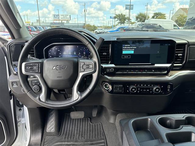 Used 2025 Chevrolet Silverado 1500 RST AWD/4WD image 6
