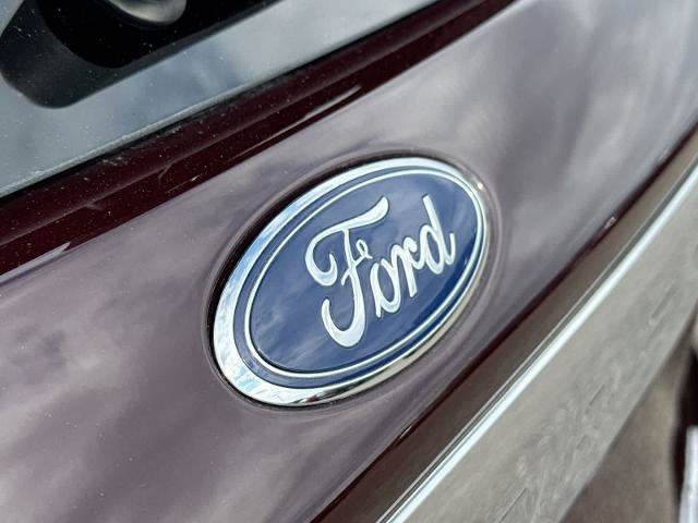 Certified 2023 Ford Explorer Limited w/ Equipment Group 301A AWD/4WD image 12