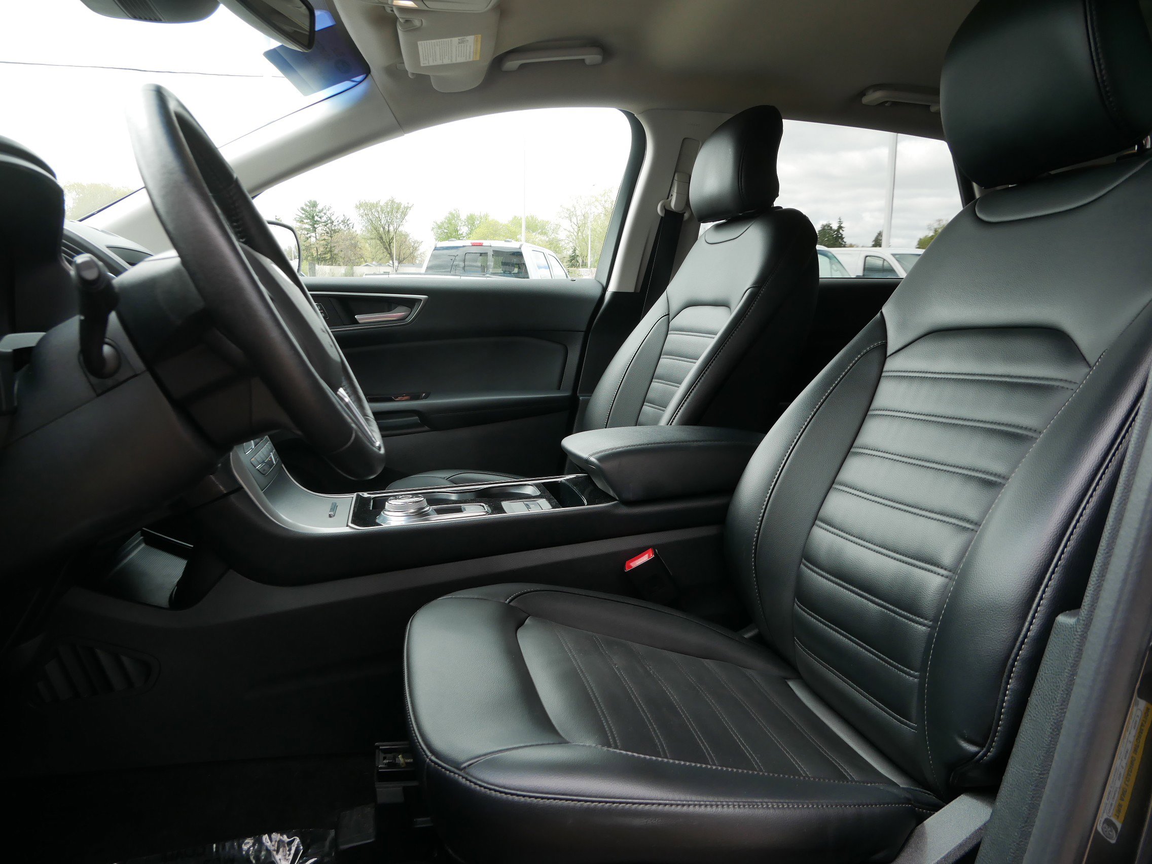 Certified 2019 Ford Edge SEL w/ Equipment Group 201A FWD image 6