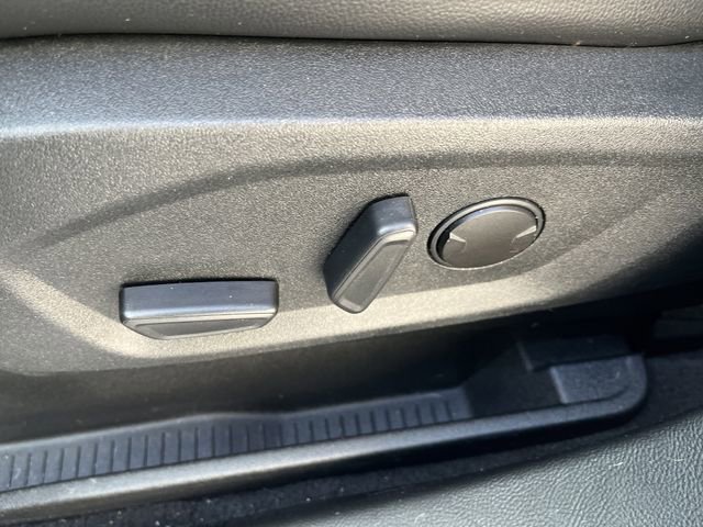 Certified 2021 Ford Edge Titanium w/ Cargo Accessory Package image 24