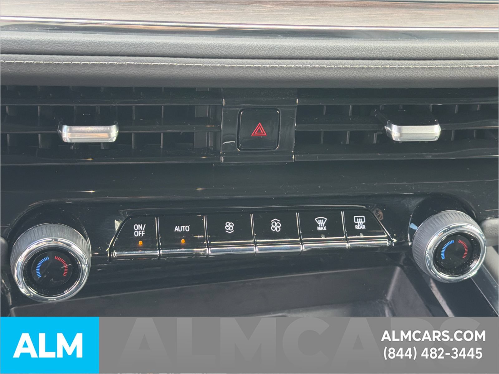 Used 2025 Chevrolet Tahoe LT AWD/4WD image 36