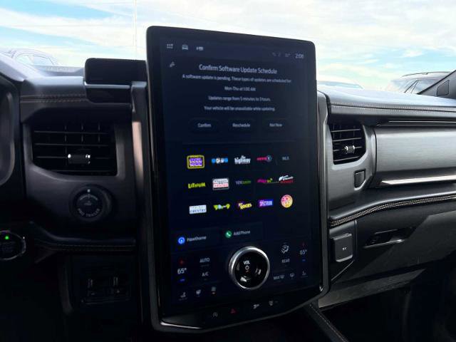 Certified 2023 Ford Expedition Platinum image 22